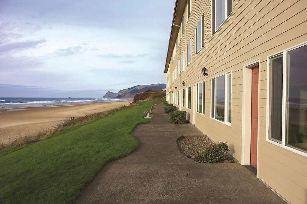 Chinook Winds Casino Resort-1